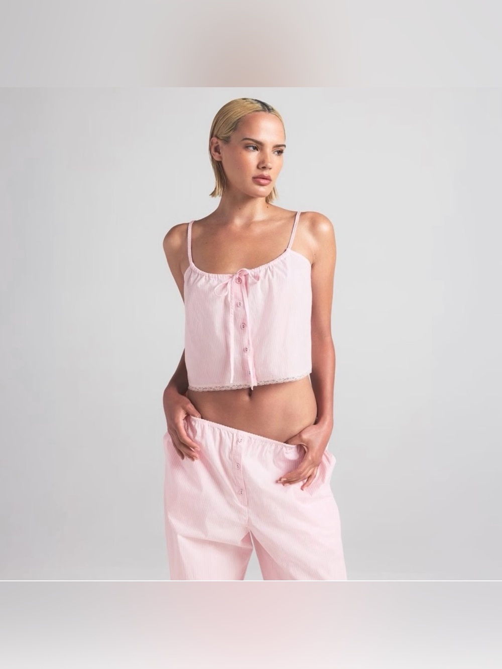 NWT Skims L Cotton Poplin Sleep Cami Tank Top Cherry Blossom
Adjustable Straps